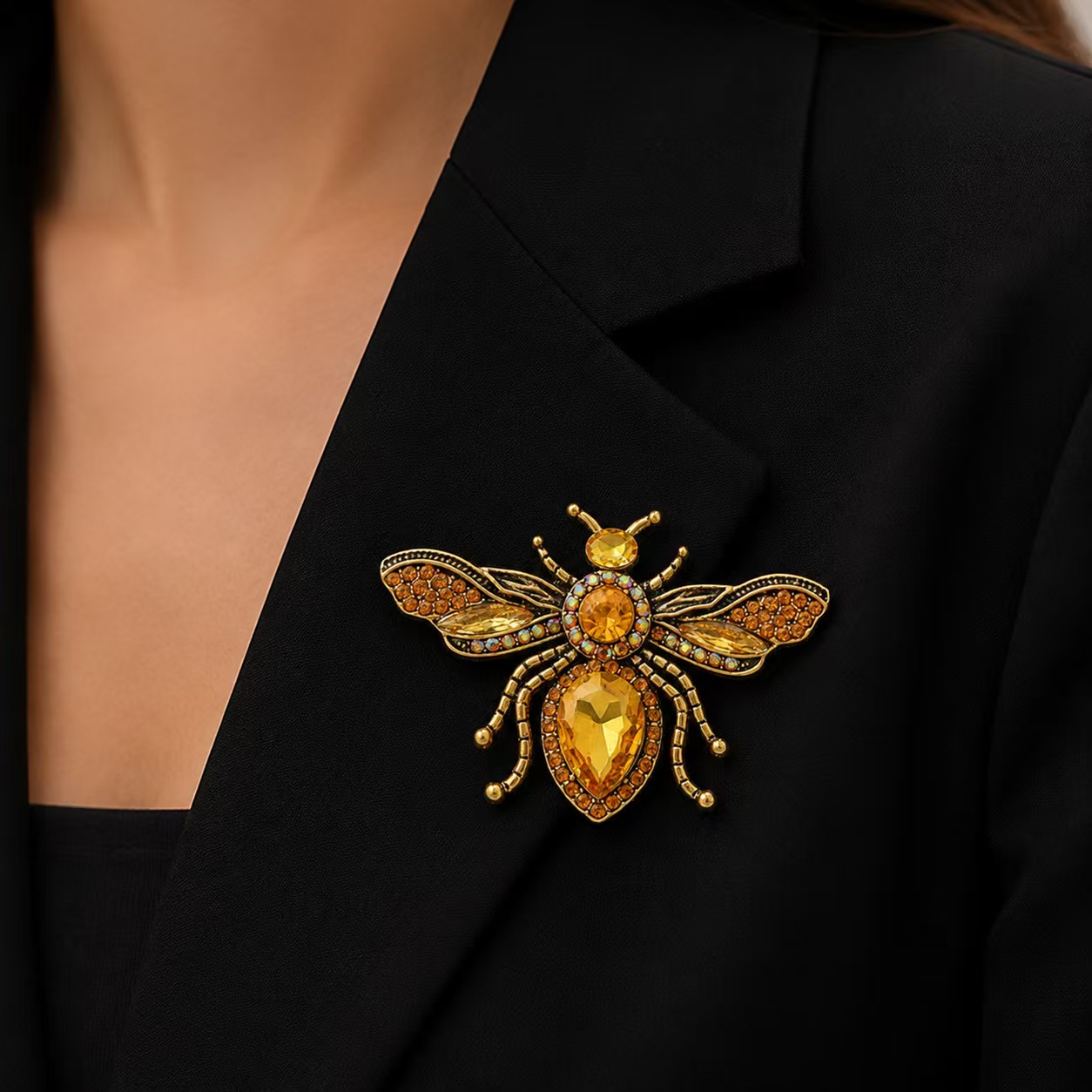 Body Jewelry Websites - Retro gold bee brooch, yellow rhinestone